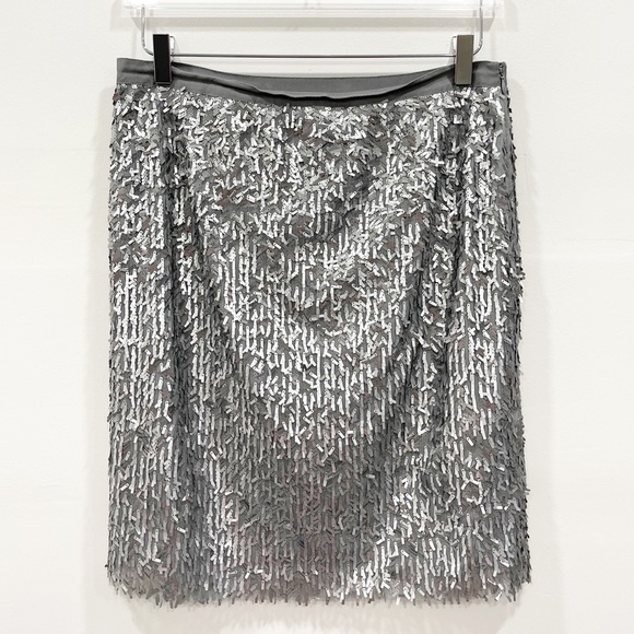 Worth Dresses & Skirts - Worth New York Sequin Pencil Skirt Silver Grey Knee Length New Years Eve Holiday